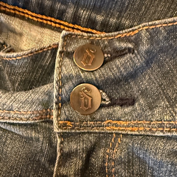 Decree Skinny Juniors 11 Low Waist Whisker Faded Stretch Denim Jeans - Picture 7 of 9